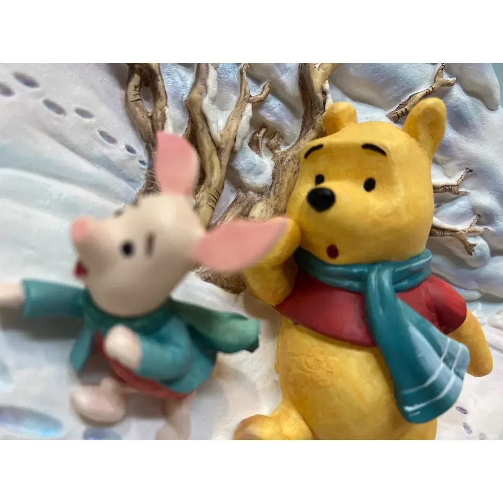 Winnie the Pooh Do You Think It's...A Woozle? Disney Bradford Exchange 3D Plate